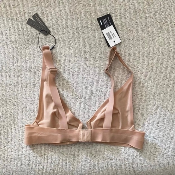 NWT Skims Naked Plunge Bra Honey 32A‎ - Picture 4 of 5